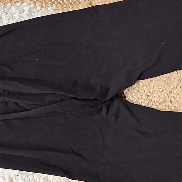 Motherhood Maternity Leggings - Picture 10 of 11